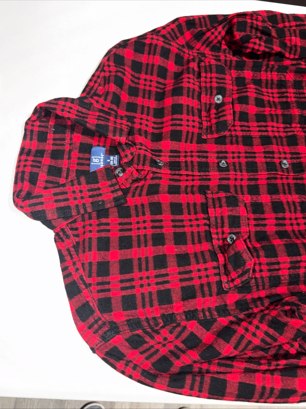 George Men’s Super soft red and black plaid flannel shirt Size S 34-36
