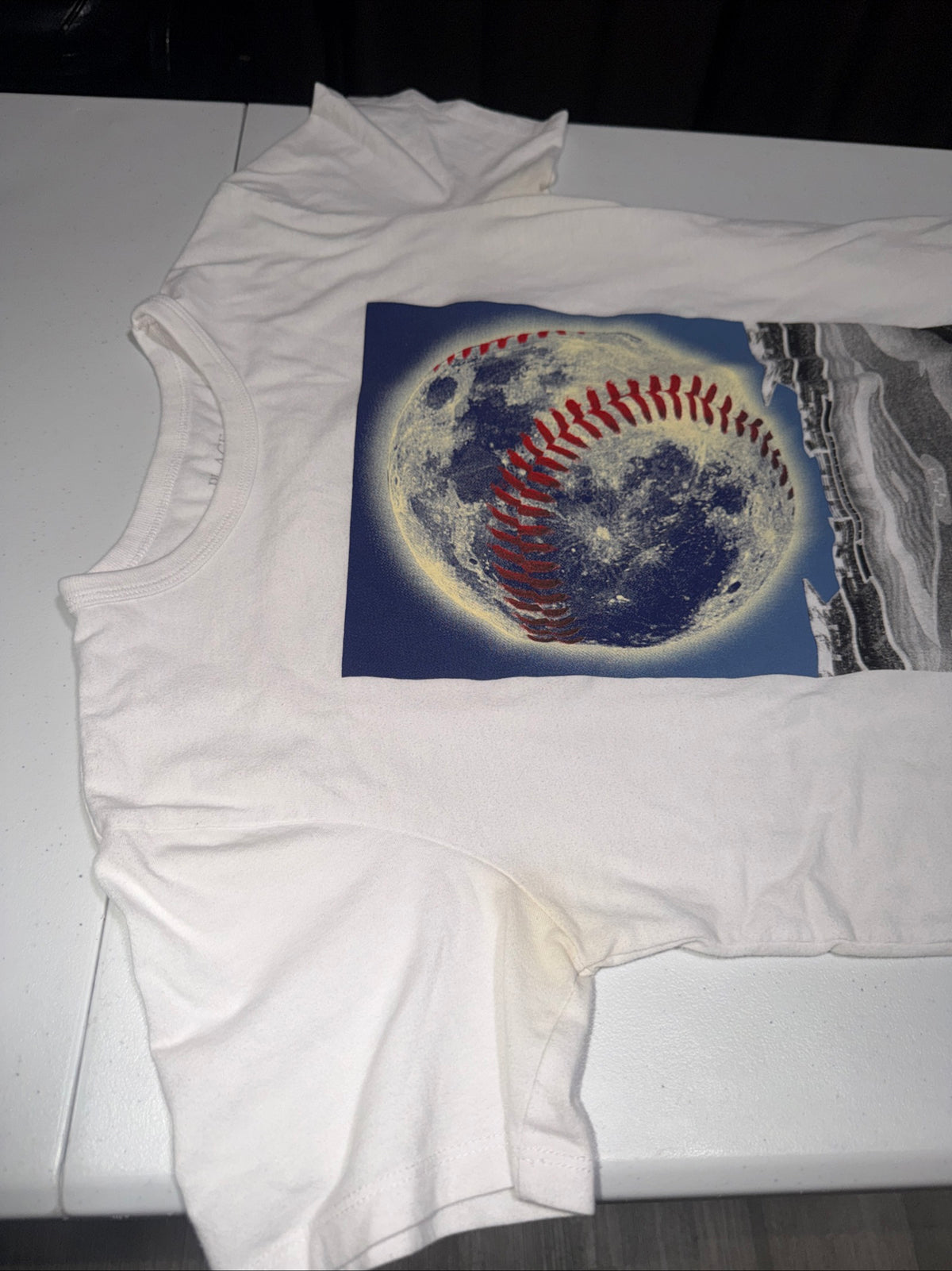 The Children’s Place Boys Baseball Moon Graphic Tee In White Size XL/TG • 14