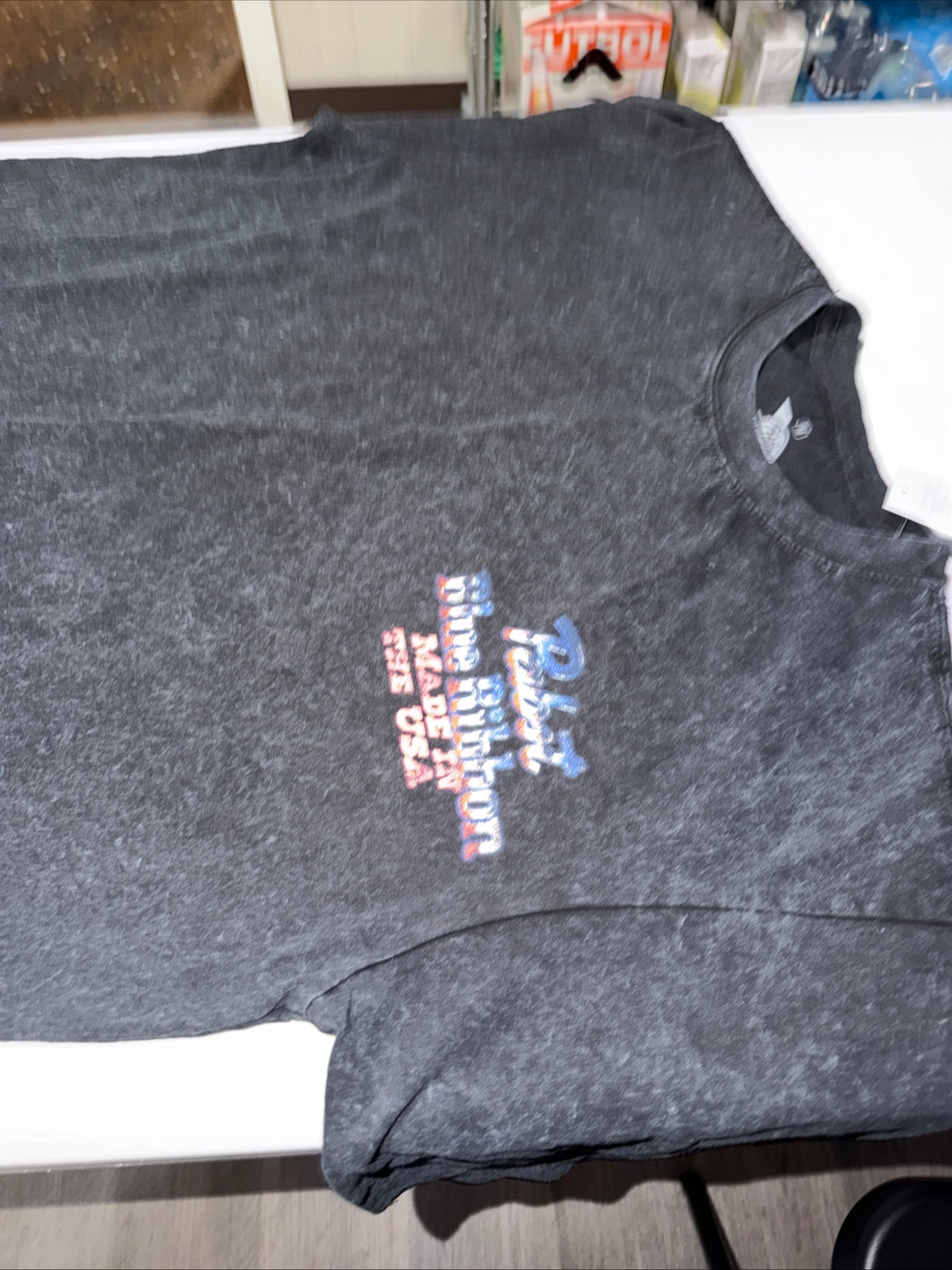 Black Pabst Blue Ribbon T-Shirt With a Vintage-style graphic Size M