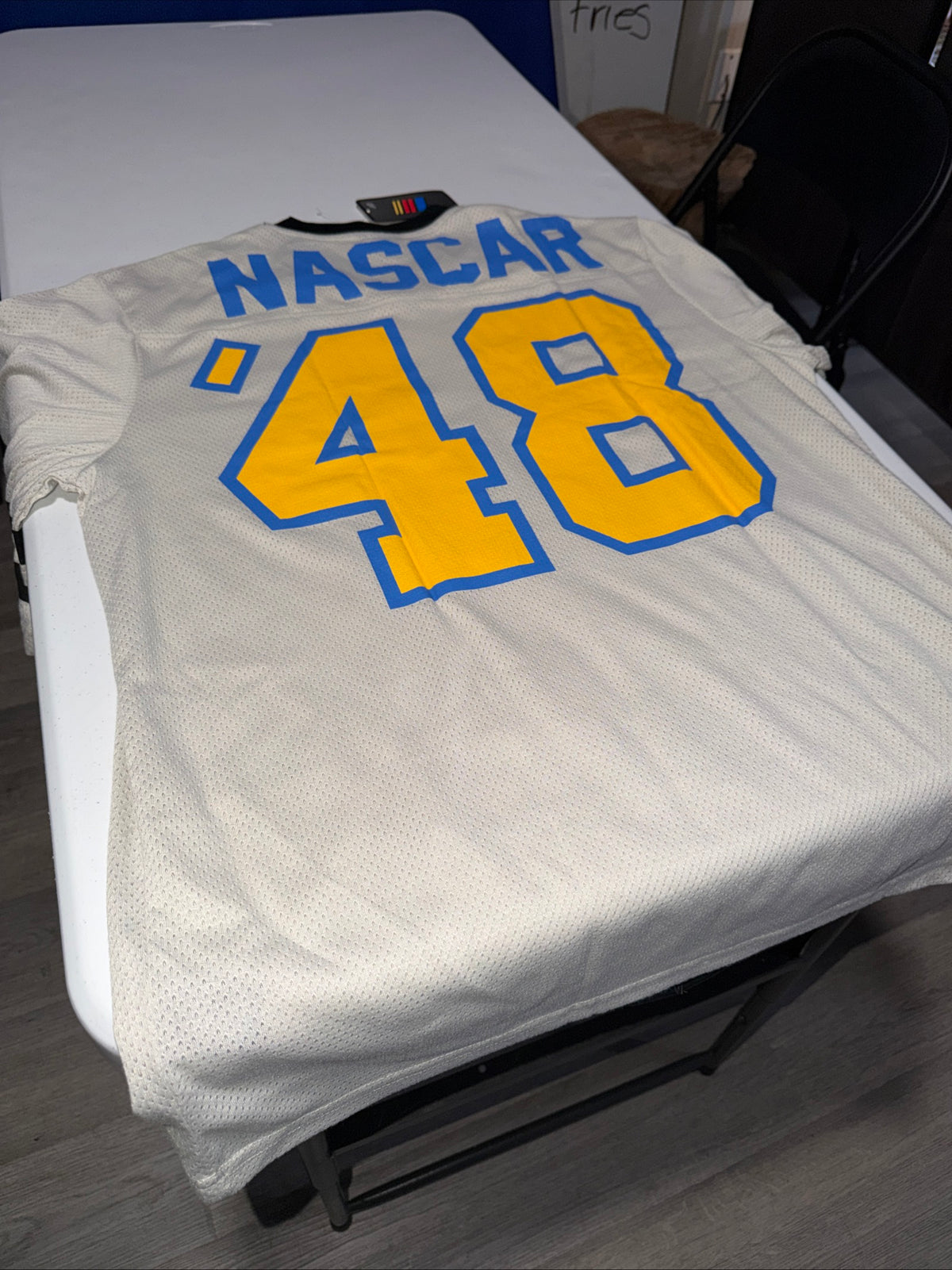 Men’s NASCAR Retro Graphic T-Shirt With A Number 48 on It Size M