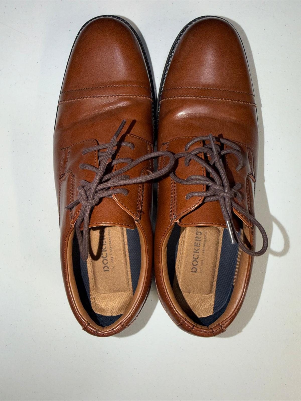 Dockers men’s Garfield Cap Toe Dress Oxford Shoes (Tan/Brown) Size 8M