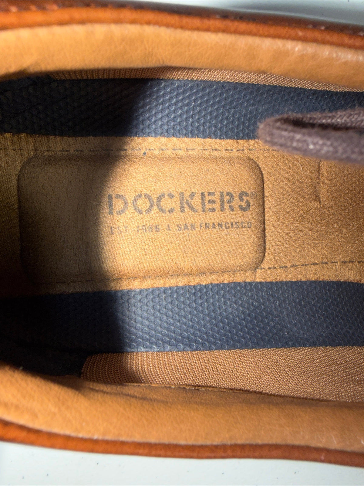 Dockers men’s Garfield Cap Toe Dress Oxford Shoes (Tan/Brown) Size 8M