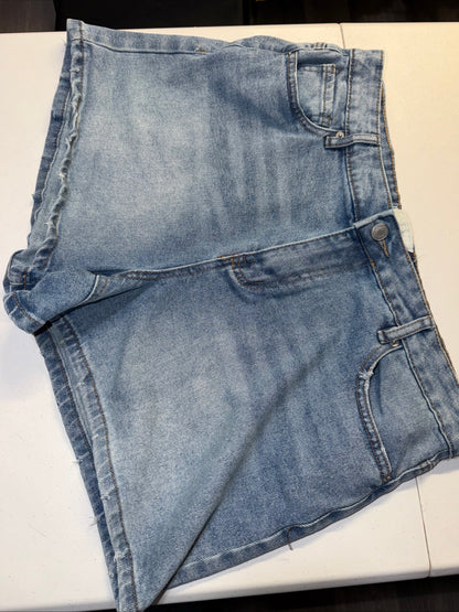 Project Rebel Jean Shorts Women’s Size 15 Light Wash Casual